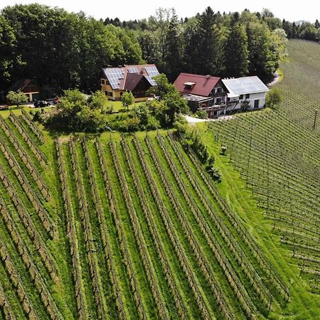 Weingut Spitzypeitler Bed & Breakfast Лейтшах Екстериор снимка