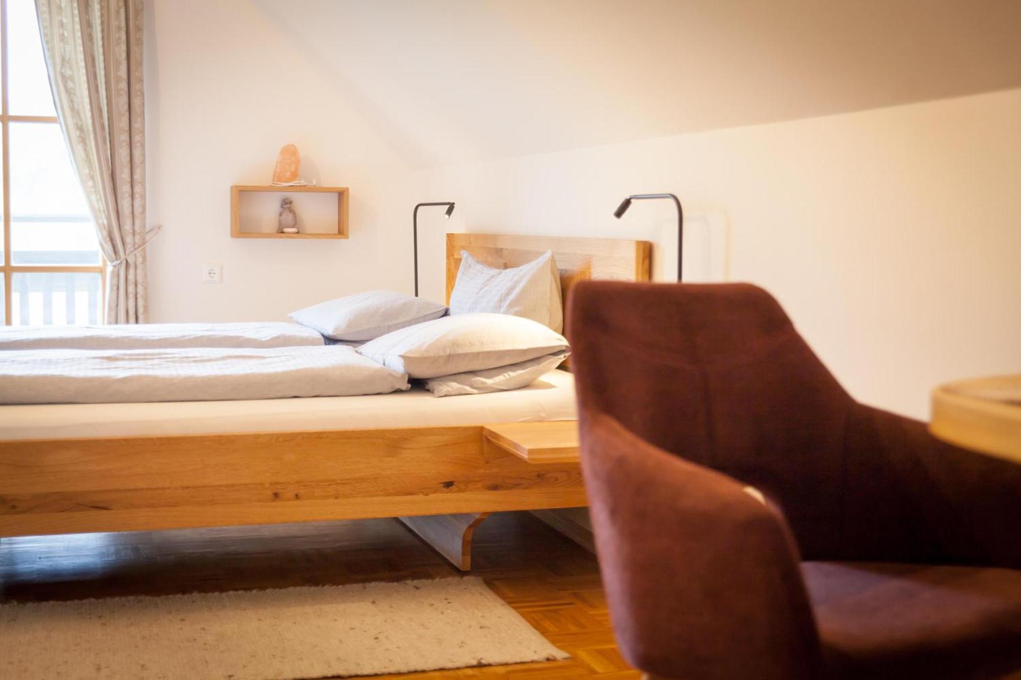 Weingut Spitzypeitler Bed & Breakfast Лейтшах Екстериор снимка